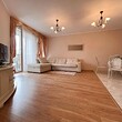 Продается просторная трехкомнатная квартира на Солнечном Берегу
