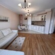 Продается просторная трехкомнатная квартира на Солнечном Берегу