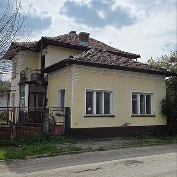 Дома в Ловеч