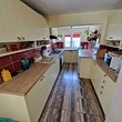 Трехэтажный дом с бассейном на продажу в Ахелое