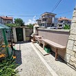 Трехэтажный дом с бассейном на продажу в Ахелое