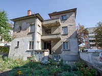 Трехэтажный дом на продажу в городе Габрово