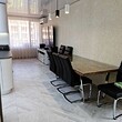 Продается трехкомнатная квартира на Золотых Песках