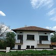 Два дома для продажи на общем земельном участке возле Велико Тырново