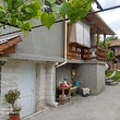 Продажа двух домов с двором и гаражом недалеко от Софии.