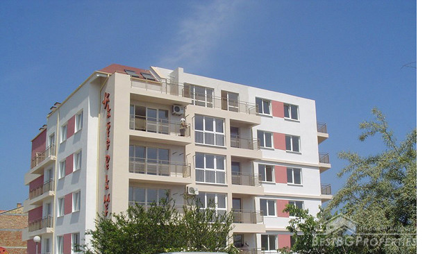 Квартира на продажу в Равда