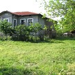 Дом с огромным садом вблизи Стара Загора