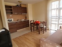 Продажа двухкомнатной полностью меблированной квартиры в Банско