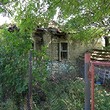 Разрушенный дом для продажи возле Ямбол