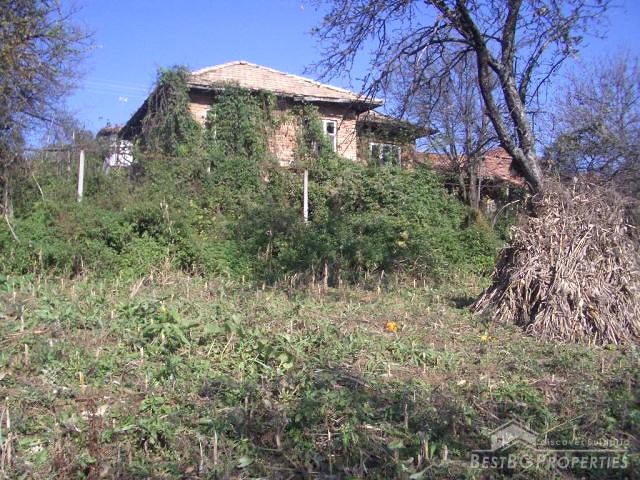 Старый дом для продажи возле Антоново
