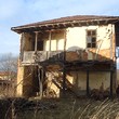 Дом недалеко от плотины озера Сопот