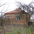 Дом с 3000 кв М сад