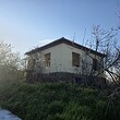 Сельский дом с большим участком земли на окраине деревни недалеко от Burgas.