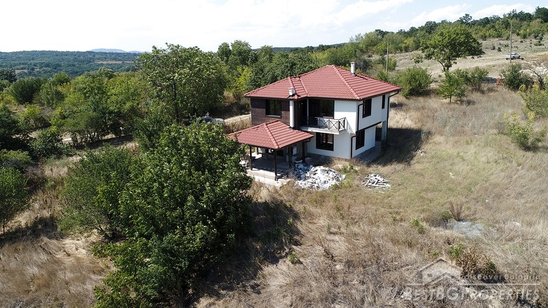Продается новый двухэтажный дом в 50 км от Черного моря