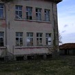 Старая школа для продажи возле Елхово