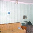 Один этажный дом и А новое здание в общий двор