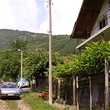 Твердые дом в горах