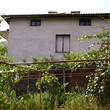 Твердые дом в горах
