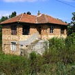 Двухэтажный недостроенный дом в районе Елхово